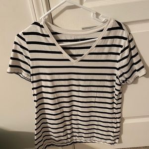 Amazon Essentials tee L